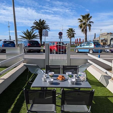 Sol-Y-Days Goeland, Appartement Avec Terrasse Front De Mer Et Place De Parking En Centre-Ville Льо Гро-дю-Роа Екстериор снимка